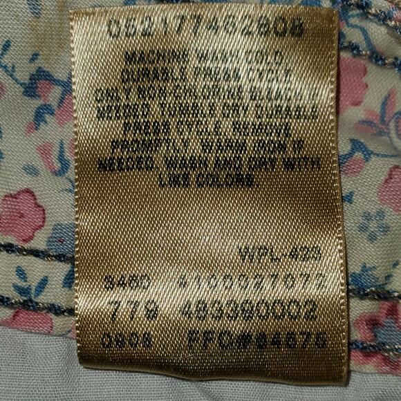 Crafted With Pride Levi's Khaki Women's Cargo Cropped Capri Pants Size 10 - Picture 11 of 12